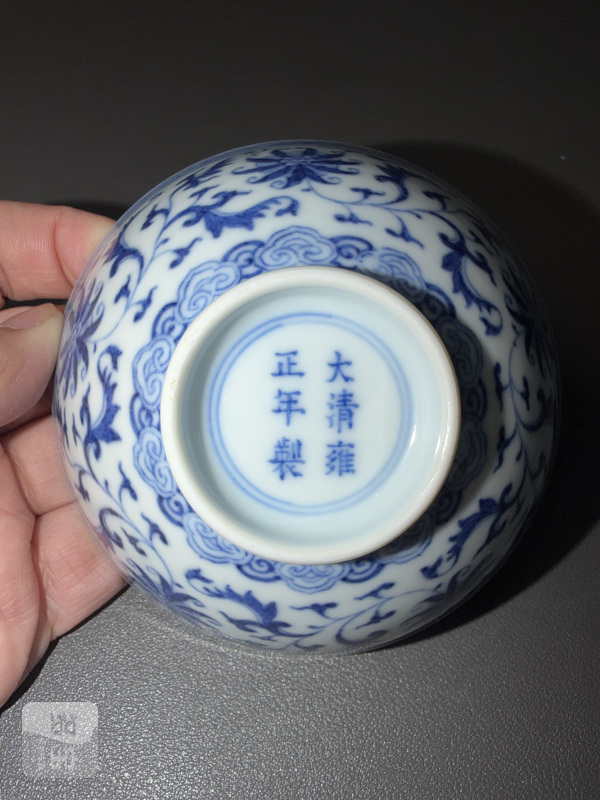 清雍正 青花缠枝西番莲纹茶圆 - 图9